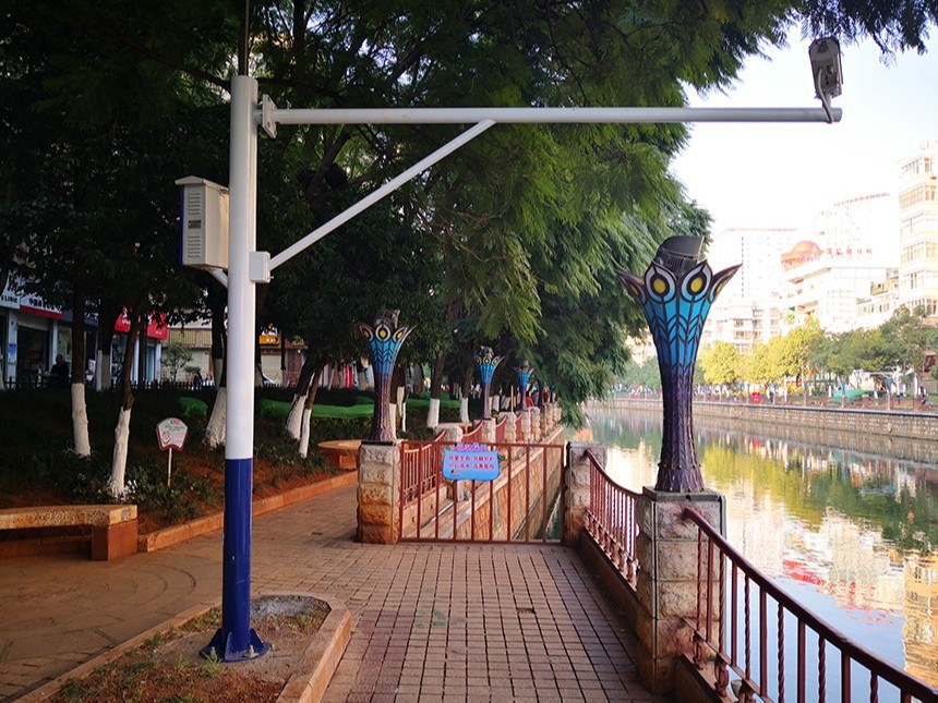 云南監控桿廠家告訴您優質監控桿的標準是什么？