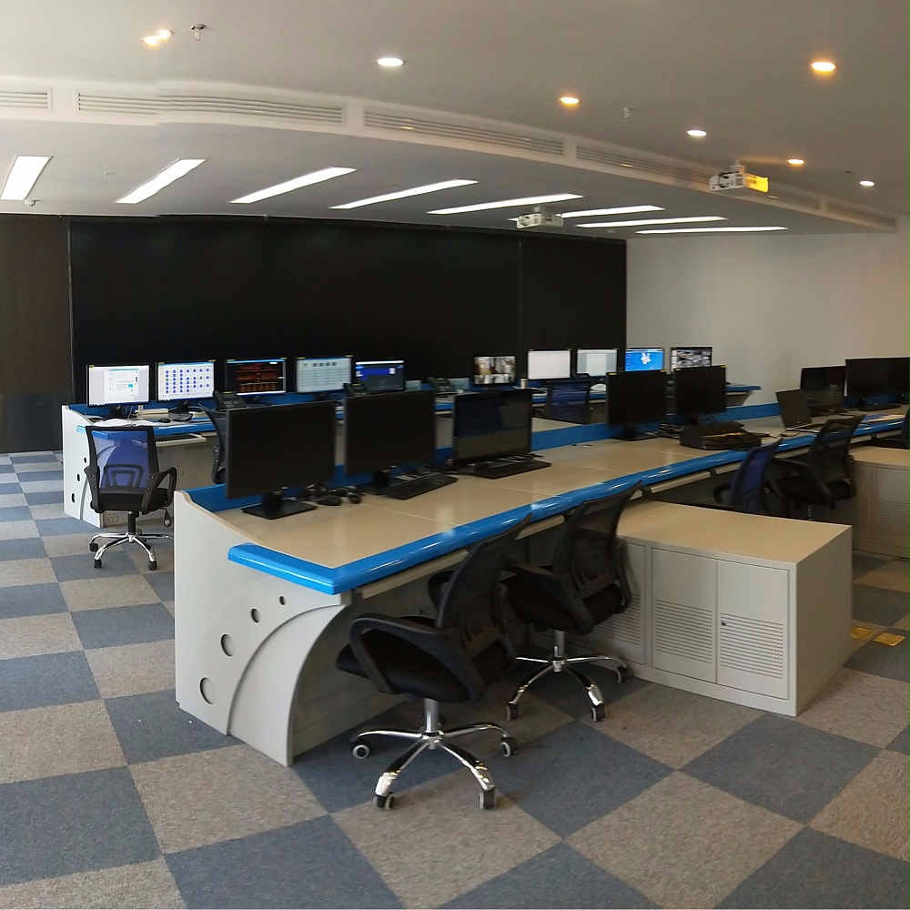 監(jiān)控操作臺