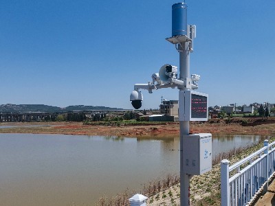 昆明云茂雨水情監測立桿 VS 普通監控立桿：全面解析，了解差異與優勢！