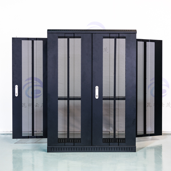 大型設(shè)備機柜 大型設(shè)備機柜