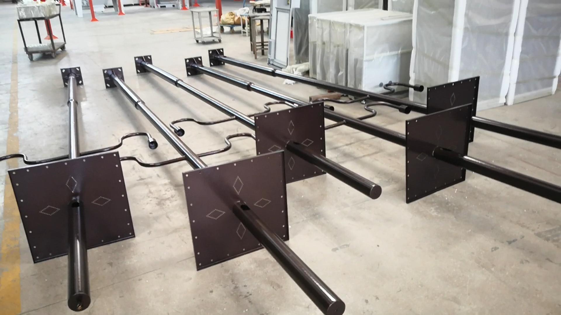 汽車漆質(zhì)感的智慧燈桿定制交貨